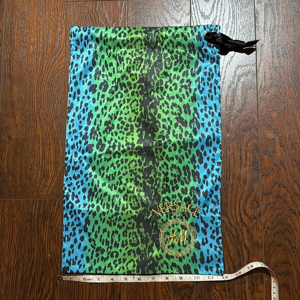 🄷&🄼 x Versace Show Bag